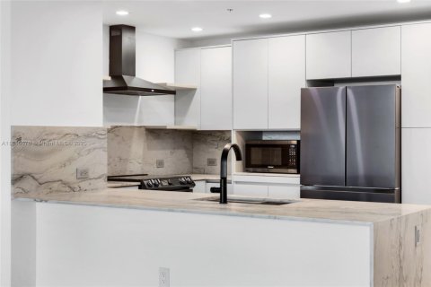 Снять в аренду кондоминиум в Норт-Бей-Виллидж, Флорида 2 спальни, 161.19м2, № 1939108 - фото 19