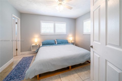 Снять в аренду виллу или дом в Форт-Лодердейл, Флорида 3 спальни, 140.19м2, № 2025458 - фото 6