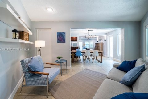 Снять в аренду виллу или дом в Форт-Лодердейл, Флорида 3 спальни, 140.19м2, № 2025458 - фото 11