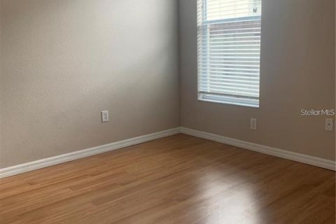 Villa ou maison à louer à Tampa, Floride: 3 chambres, 161.19 m2 № 2408336 - photo 6