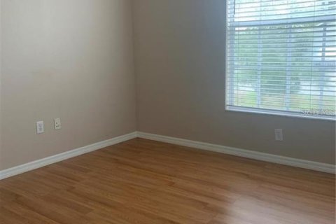 Villa ou maison à louer à Tampa, Floride: 3 chambres, 161.19 m2 № 2408336 - photo 8