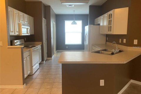 Villa ou maison à louer à Tampa, Floride: 3 chambres, 161.19 m2 № 2408336 - photo 3
