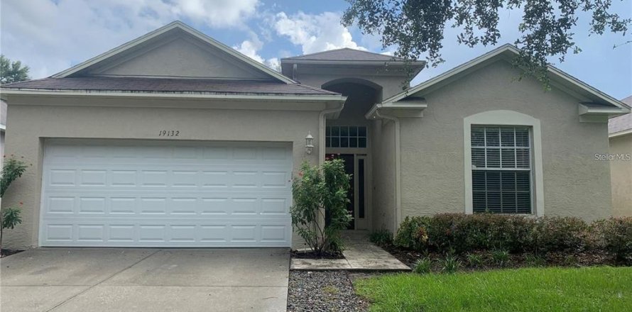 Villa ou maison à Tampa, Floride 3 chambres, 161.19 m2 № 2408336
