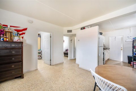 Immobilier commercial à vendre à Homestead, Floride: 106.84 m2 № 2046002 - photo 7