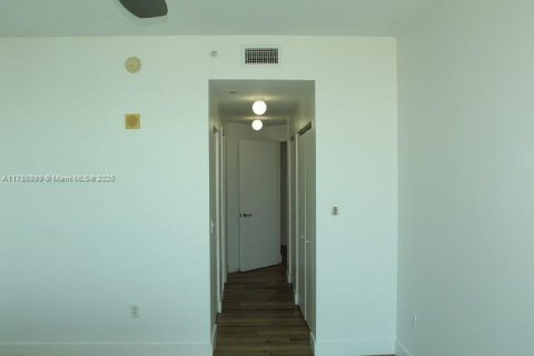 Condo in Aventura, Florida, 3 bedrooms  № 1861219 - photo 19