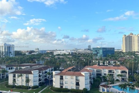 Condo in Aventura, Florida, 3 bedrooms  № 1861219 - photo 7