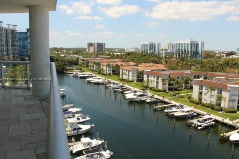 Condo in Aventura, Florida, 3 bedrooms  № 1861219 - photo 4