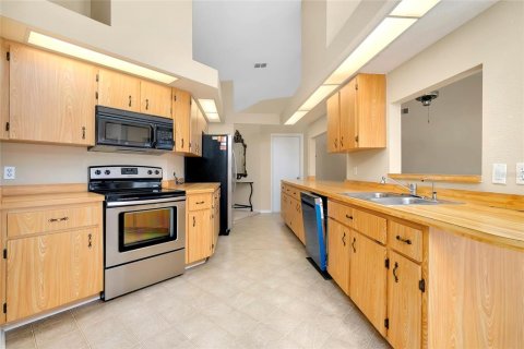 Купить виллу или дом в Порт-Шарлотт, Флорида 11 комнат, 190.45м2, № 1533521 - фото 21