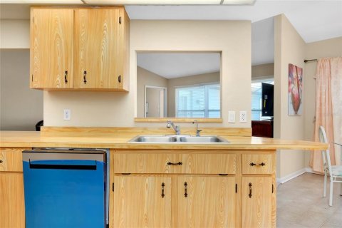Купить виллу или дом в Порт-Шарлотт, Флорида 11 комнат, 190.45м2, № 1533521 - фото 23