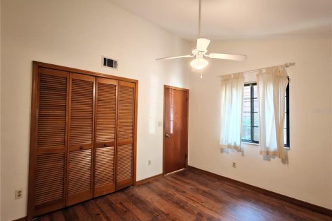 Townhouse in Gainesville, Florida 2 bedrooms, 102.75 sq.m. № 2258899 - photo 21