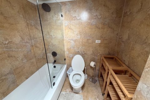 Copropriété à vendre à Miami Beach, Floride: 2 chambres, 100.43 m2 № 2016420 - photo 22