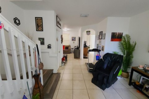 Touwnhouse à vendre à Homestead, Floride: 3 chambres, 141.49 m2 № 1934919 - photo 16