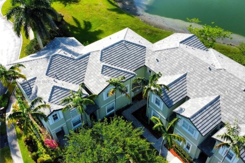 Touwnhouse à vendre à Homestead, Floride: 3 chambres, 141.49 m2 № 1934919 - photo 6