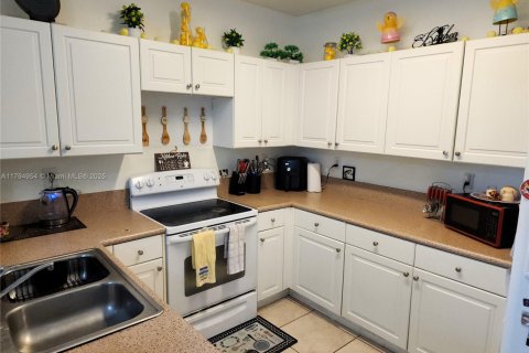 Touwnhouse à vendre à Homestead, Floride: 3 chambres, 141.49 m2 № 1934919 - photo 25