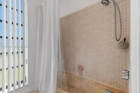 Villa ou maison à vendre à Plantation, Floride: 5 chambres, 413.97 m2 № 2042737 - photo 17