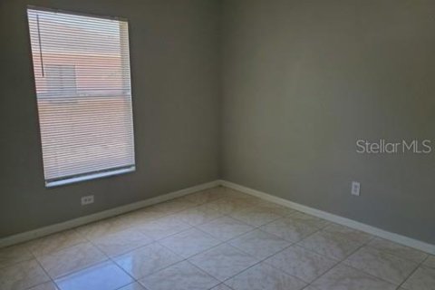 House in Tampa, Florida 3 bedrooms, 111.48 sq.m. № 1823049 - photo 14