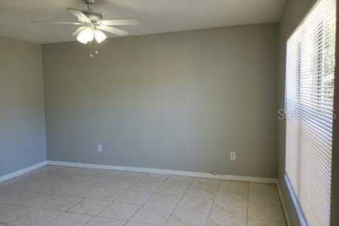 House in Tampa, Florida 3 bedrooms, 111.48 sq.m. № 1823049 - photo 6