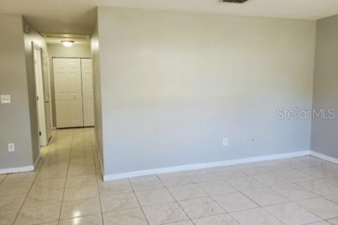 House in Tampa, Florida 3 bedrooms, 111.48 sq.m. № 1823049 - photo 7