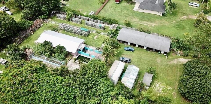 Casa en Homestead, Florida 3 dormitorios, 154.22 m2 № 1925317