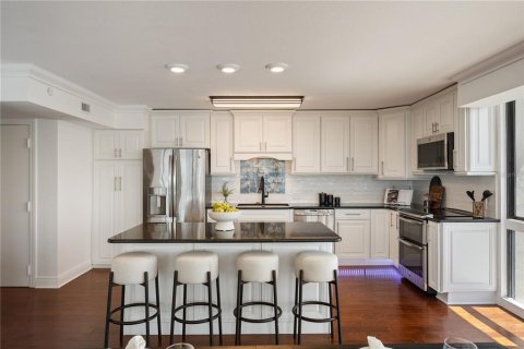 Condo in Tampa, Florida, 3 bedrooms  № 1837357 - photo 15