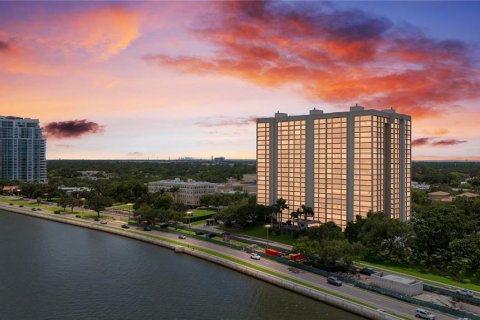 Condo in Tampa, Florida, 3 bedrooms  № 1837357 - photo 3
