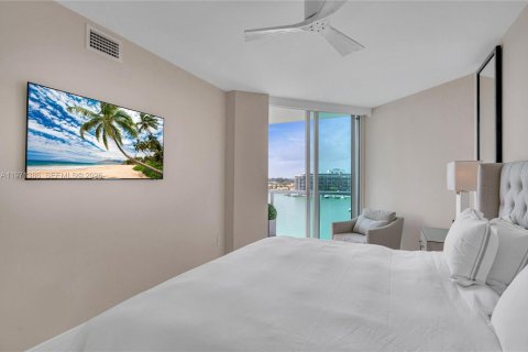 Condo in Miami Beach, Florida, 3 bedrooms  № 2040319 - photo 21