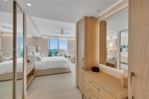 Condo in Miami Beach, Florida, 3 bedrooms  № 2040319 - photo 14