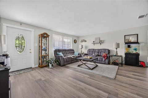 Villa ou maison à vendre à Port Charlotte, Floride: 2 chambres, 95.22 m2 № 2210085 - photo 6