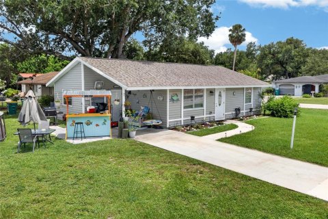 Villa ou maison à vendre à Port Charlotte, Floride: 2 chambres, 95.22 m2 № 2210085 - photo 3