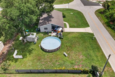 Villa ou maison à vendre à Port Charlotte, Floride: 2 chambres, 95.22 m2 № 2210085 - photo 19