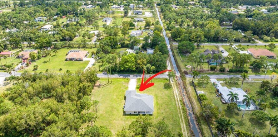 House in Loxahatchee Groves, Florida 4 bedrooms, 276.94 sq.m. № 1154204