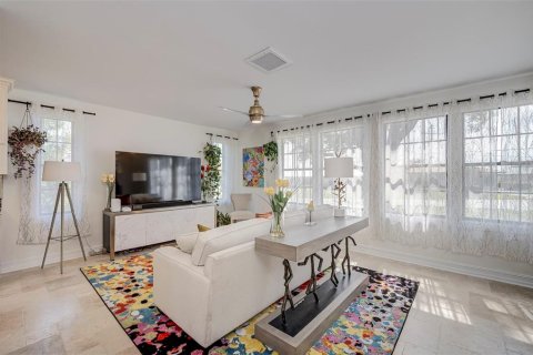 Villa ou maison à vendre à Punta Gorda, Floride: 3 chambres, 348.38 m2 № 2324539 - photo 11