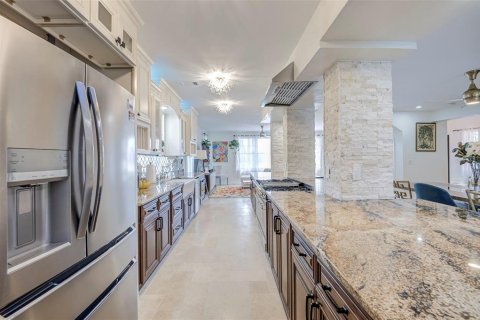 Villa ou maison à vendre à Punta Gorda, Floride: 3 chambres, 348.38 m2 № 2324539 - photo 8