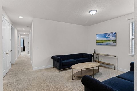 Casa en venta en Kissimmee, Florida, 8 dormitorios, 316.98 m2 № 1908104 - foto 23