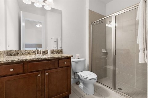 Casa en venta en Kissimmee, Florida, 8 dormitorios, 316.98 m2 № 1908104 - foto 18