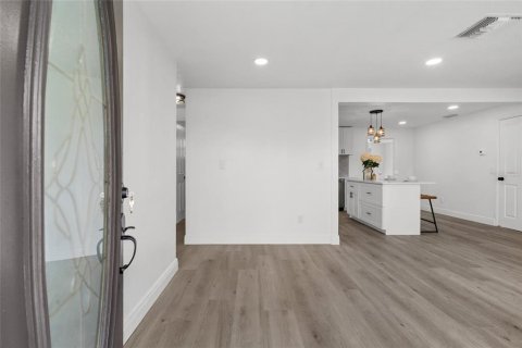 Villa ou maison à vendre à New Port Richey, Floride: 3 chambres, 107.02 m2 № 2196842 - photo 6