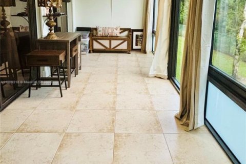 Condo in Tamarac, Florida, 2 bedrooms  № 2014414 - photo 18