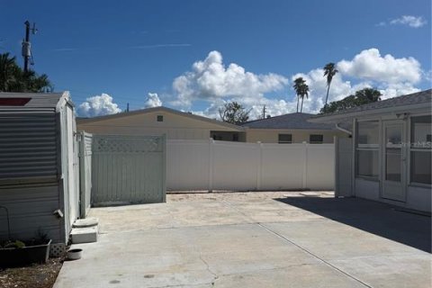 Appartement à louer à Holmes Beach, Floride: 3 chambres, 191.47 m2 № 2383922 - photo 15