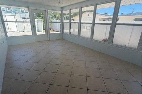 Appartement à louer à Holmes Beach, Floride: 3 chambres, 191.47 m2 № 2383922 - photo 10