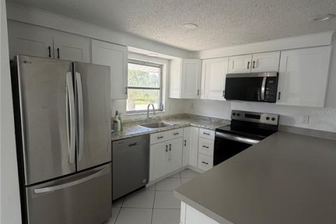 Appartement à louer à Holmes Beach, Floride: 3 chambres, 191.47 m2 № 2383922 - photo 4