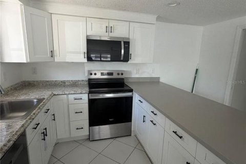 Appartement à louer à Holmes Beach, Floride: 3 chambres, 191.47 m2 № 2383922 - photo 5