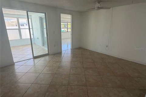 Appartement à louer à Holmes Beach, Floride: 3 chambres, 191.47 m2 № 2383922 - photo 9