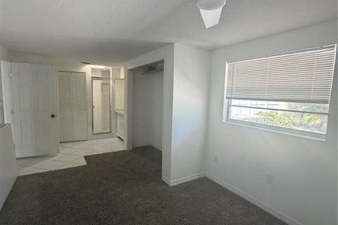Appartement à louer à Holmes Beach, Floride: 3 chambres, 191.47 m2 № 2383922 - photo 7