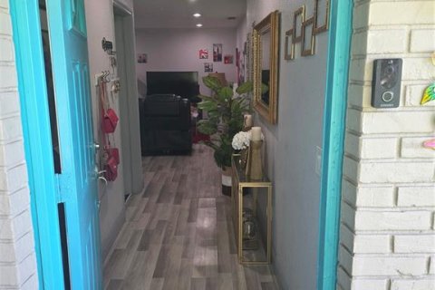 Купить виллу или дом в Лейкленд, Флорида 7 комнат, 114.83м2, № 1848024 - фото 4