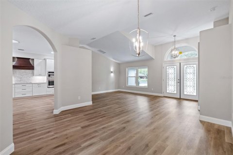 House in Ormond Beach, Florida 4 bedrooms, 214.51 sq.m. № 1866580 - photo 10