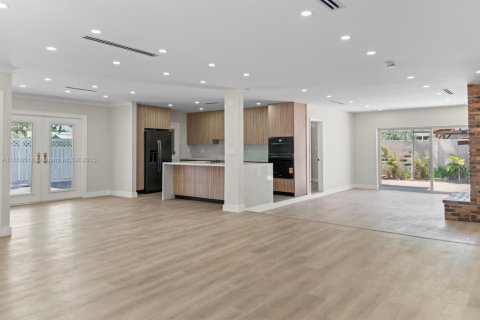 Casa en venta en Fort Lauderdale, Florida, 4 dormitorios, 200.76 m2 № 1887236 - foto 6