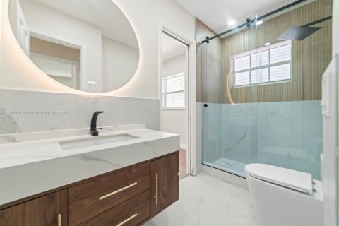 Casa en venta en Fort Lauderdale, Florida, 4 dormitorios, 200.76 m2 № 1887236 - foto 18