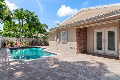 Casa en venta en Fort Lauderdale, Florida, 4 dormitorios, 200.76 m2 № 1887236 - foto 4