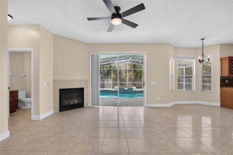 Villa ou maison à vendre à Tampa, Floride: 4 chambres, 229.47 m2 № 2399272 - photo 17