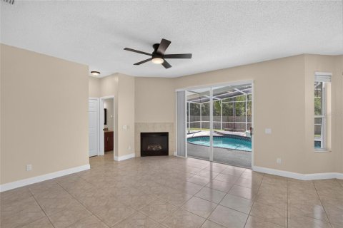 Villa ou maison à vendre à Tampa, Floride: 4 chambres, 229.47 m2 № 2399272 - photo 10